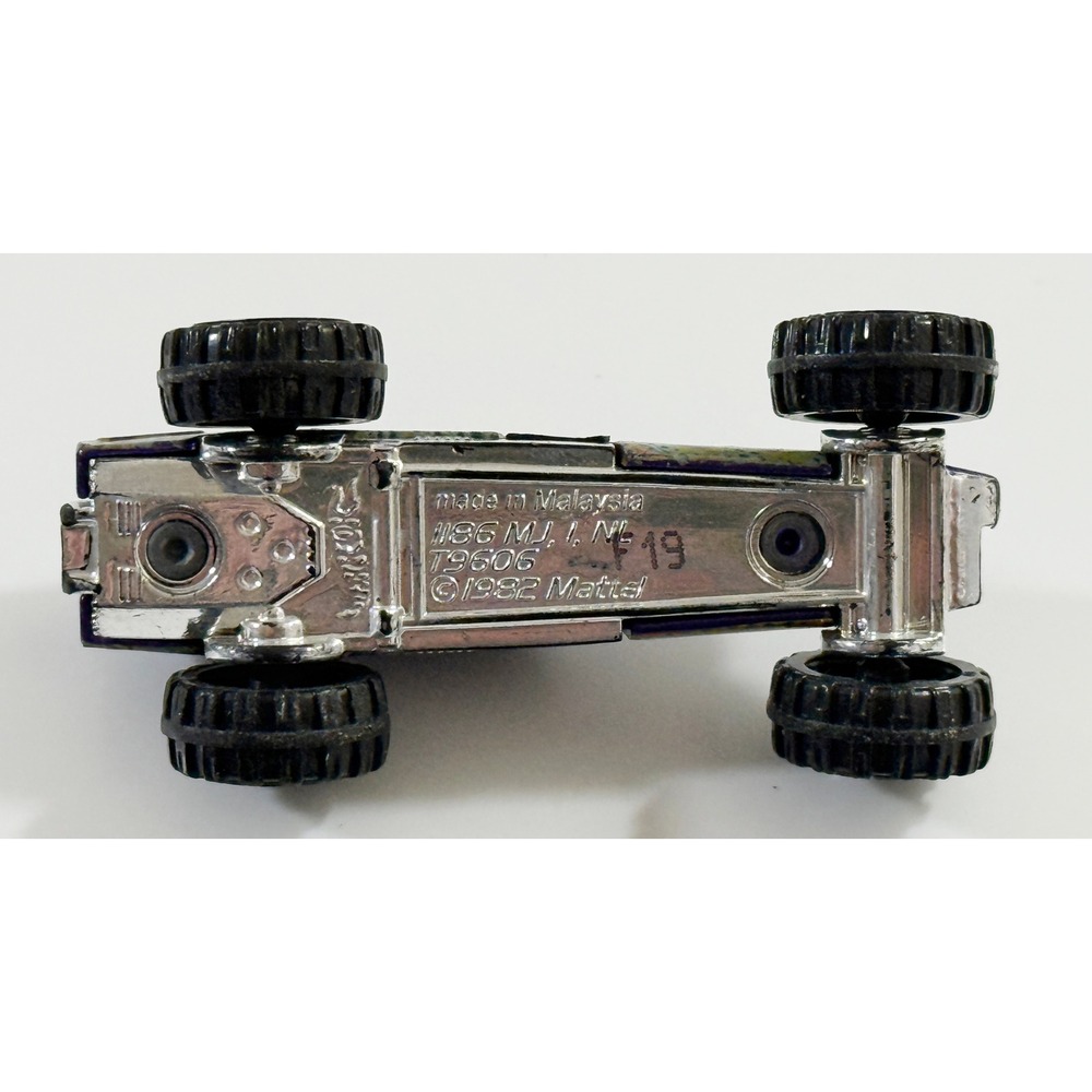 Hot Wheels Sand Stinger Kids 1:64 Purple Flame Decal Off-Road Buggy Toy Car - Picture 6 of 6